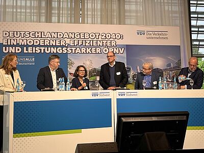 Podium der VDV-Veranstaltung 2026, Foto: VCD